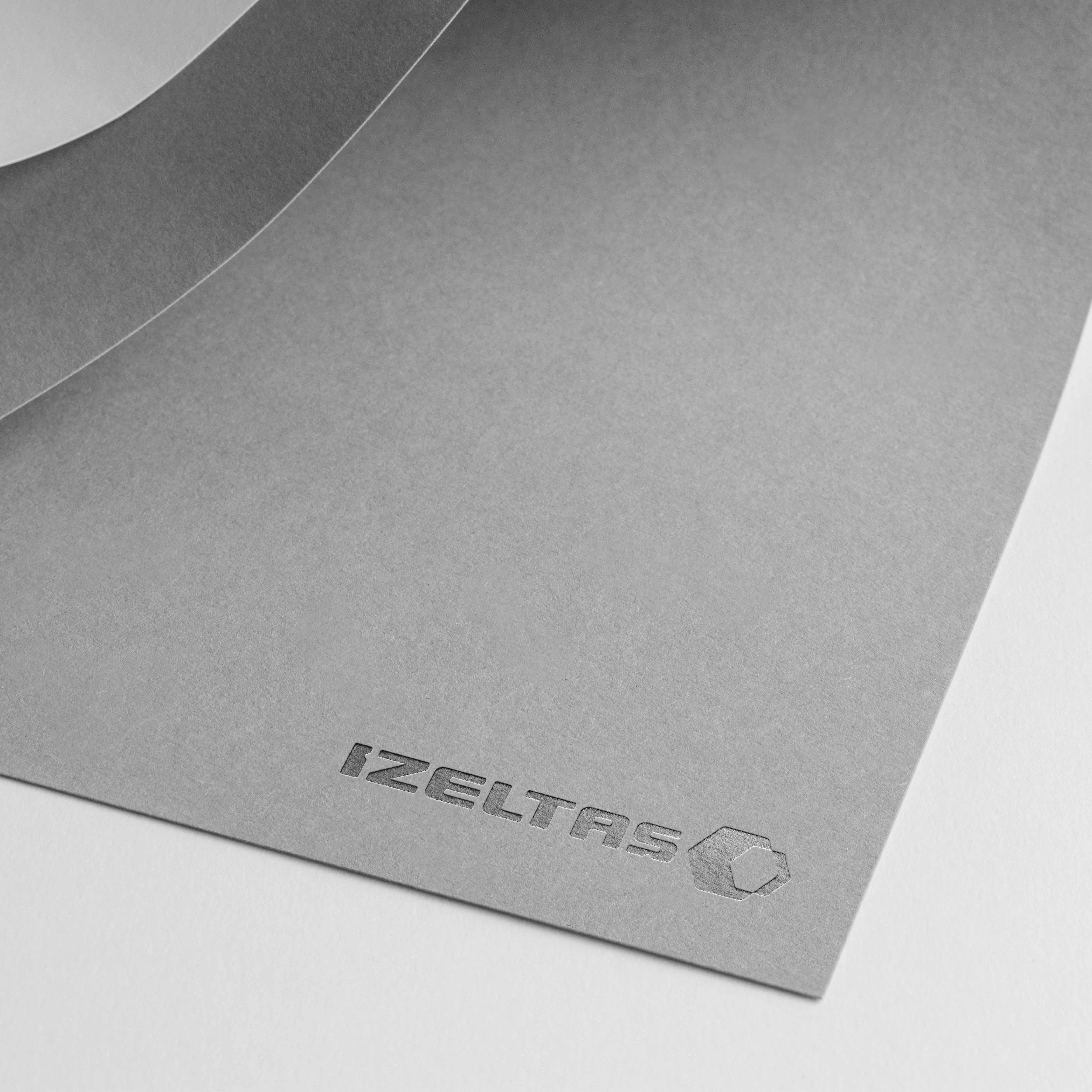 izellogo